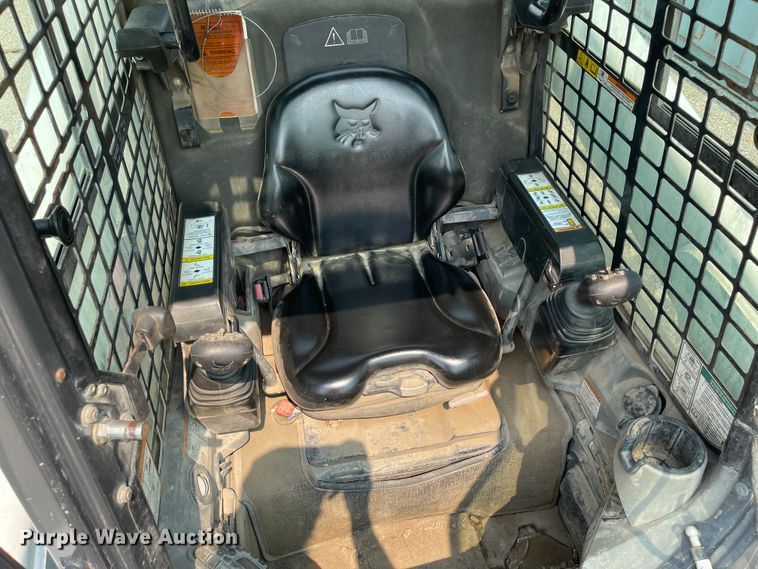 image for item KU9245 2012 Bobcat T870  tracked skid steer loader