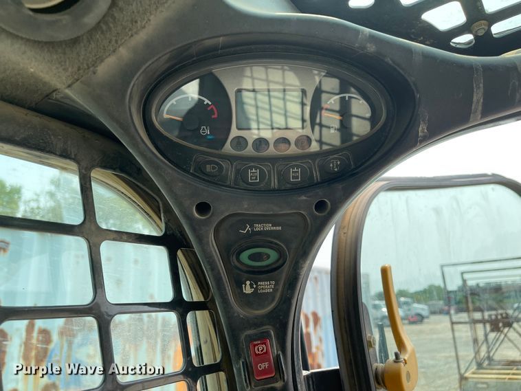 image for item KU9245 2012 Bobcat T870  tracked skid steer loader