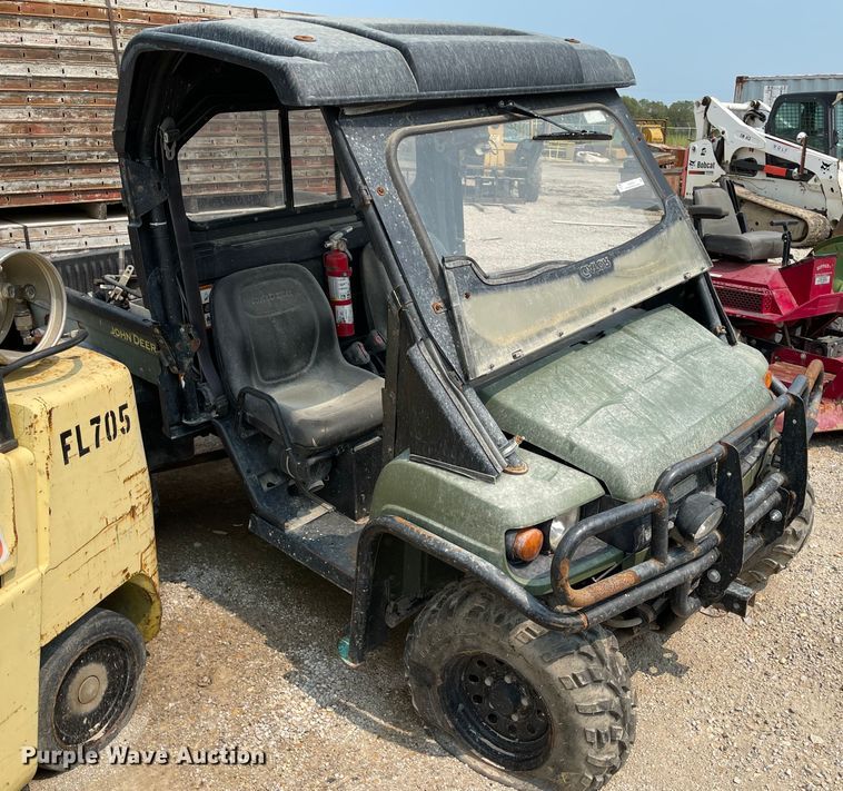image for item KU9248 2009 John Deere Gator XUV  utility vehicle