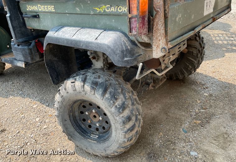 image for item KU9248 2009 John Deere Gator XUV  utility vehicle