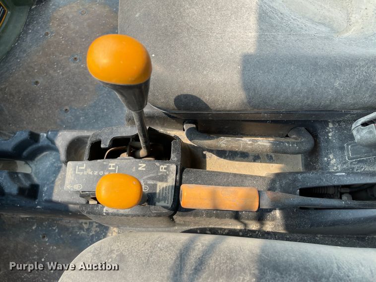 image for item KU9248 2009 John Deere Gator XUV  utility vehicle