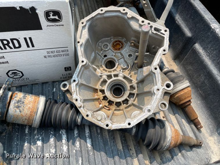 image for item KU9248 2009 John Deere Gator XUV  utility vehicle