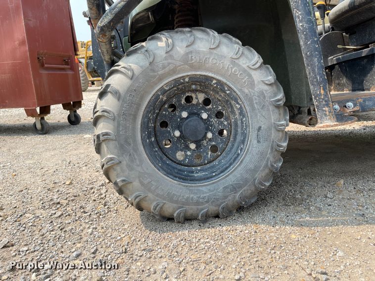 image for item KU9248 2009 John Deere Gator XUV  utility vehicle