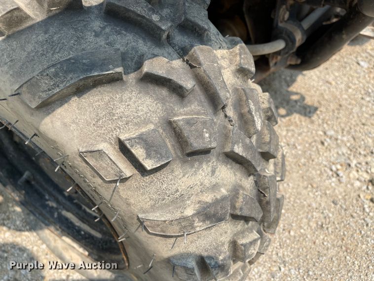 image for item KU9248 2009 John Deere Gator XUV  utility vehicle