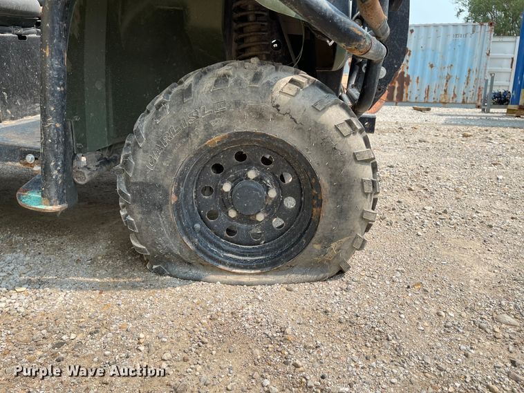 image for item KU9248 2009 John Deere Gator XUV  utility vehicle