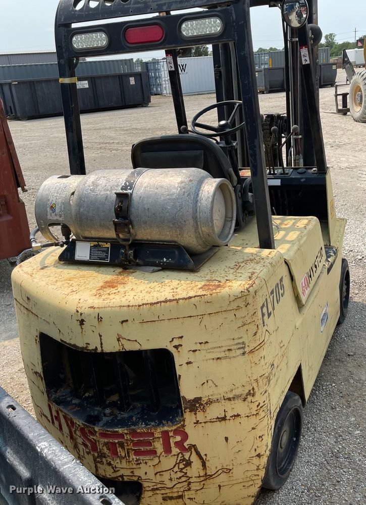 image for item KU9249 1990 Hyster 60  forklift