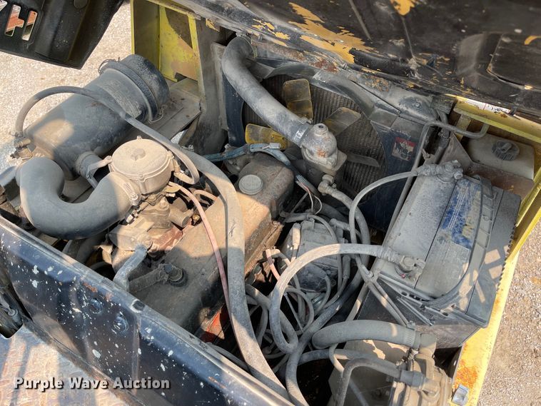 image for item KU9249 1990 Hyster 60  forklift