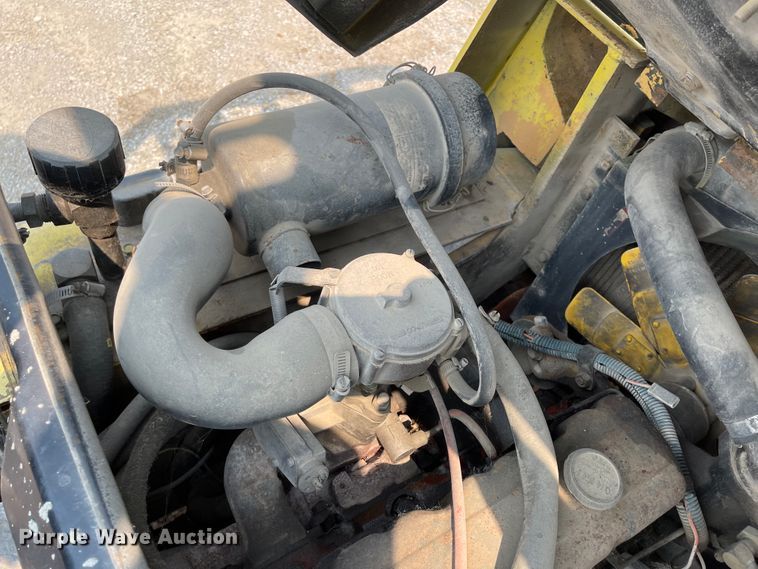 image for item KU9249 1990 Hyster 60  forklift