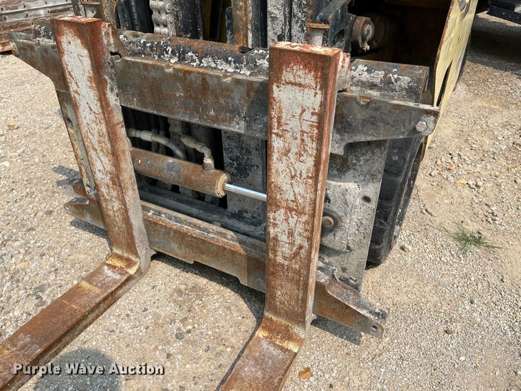 image for item KU9249 1990 Hyster 60  forklift