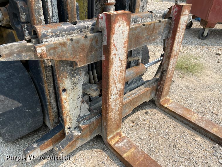 image for item KU9249 1990 Hyster 60  forklift