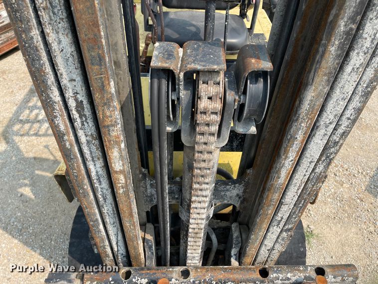 image for item KU9249 1990 Hyster 60  forklift