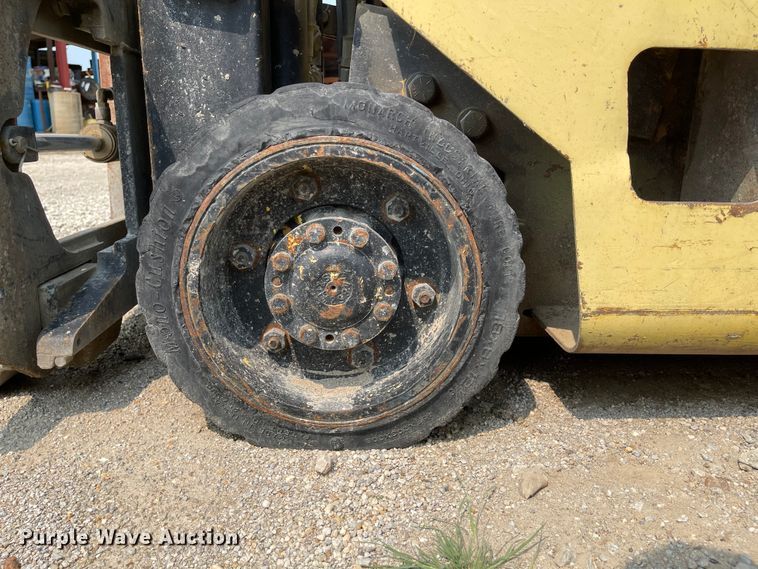 image for item KU9249 1990 Hyster 60  forklift