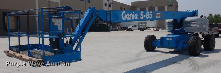 image for item KU9399 2008 Genie S85  boom lift