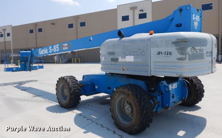 image for item KU9399 2008 Genie S85  boom lift