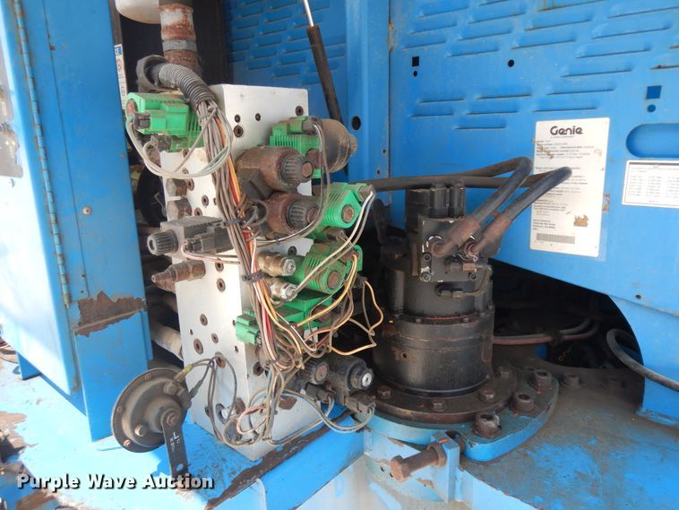 image for item KU9399 2008 Genie S85  boom lift