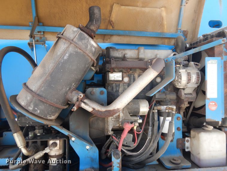 image for item KU9399 2008 Genie S85  boom lift