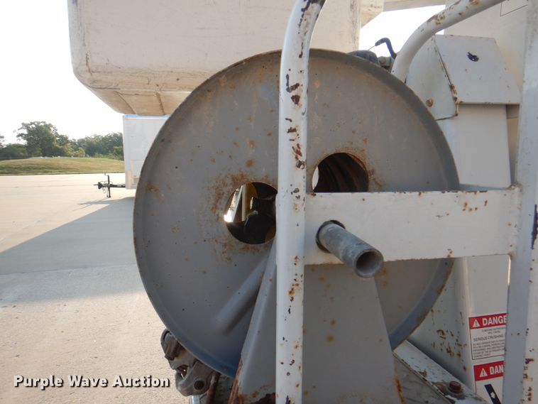 image for item KX9389 2013 RAM 5500HD  bucket truck