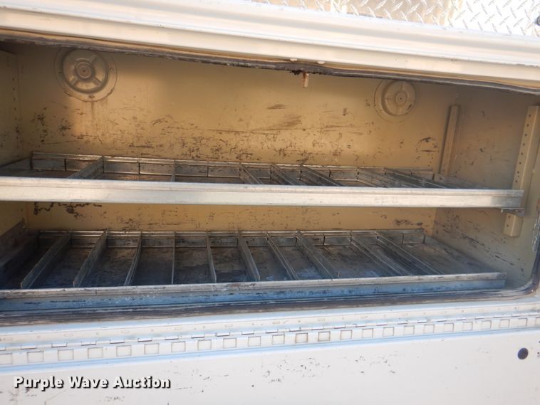 image for item KX9389 2013 RAM 5500HD  bucket truck