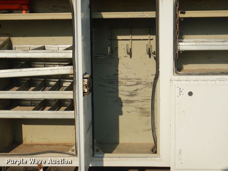 image for item KX9389 2013 RAM 5500HD  bucket truck