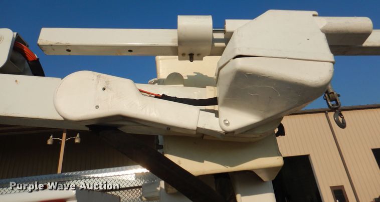 image for item KX9389 2013 RAM 5500HD  bucket truck