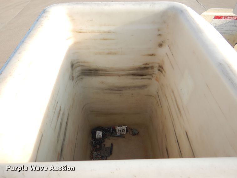 image for item KX9389 2013 RAM 5500HD  bucket truck