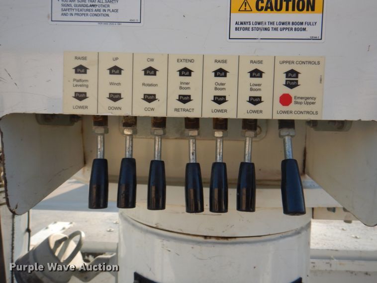 image for item KX9389 2013 RAM 5500HD  bucket truck