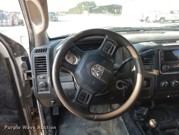 image for item KX9389 2013 RAM 5500HD  bucket truck