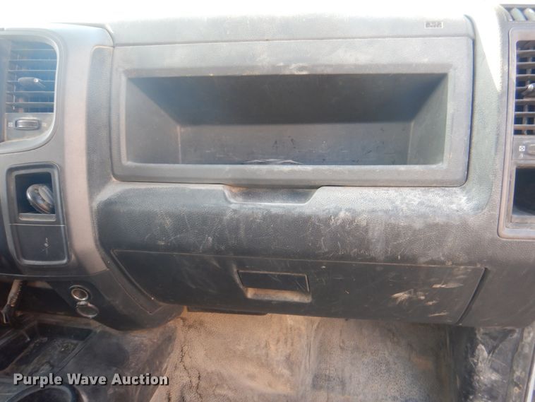 image for item KX9389 2013 RAM 5500HD  bucket truck