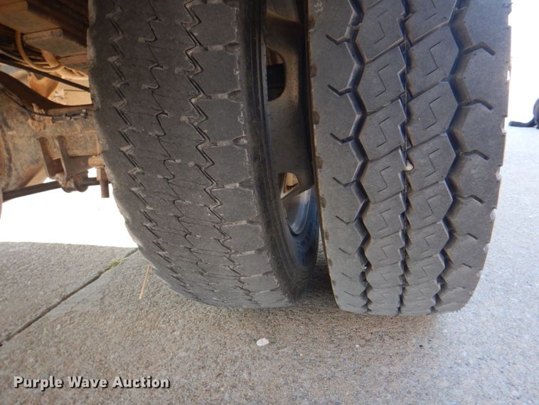 image for item KX9389 2013 RAM 5500HD  bucket truck