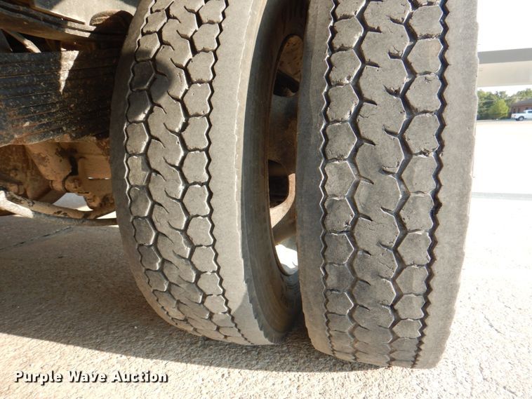 image for item KX9389 2013 RAM 5500HD  bucket truck