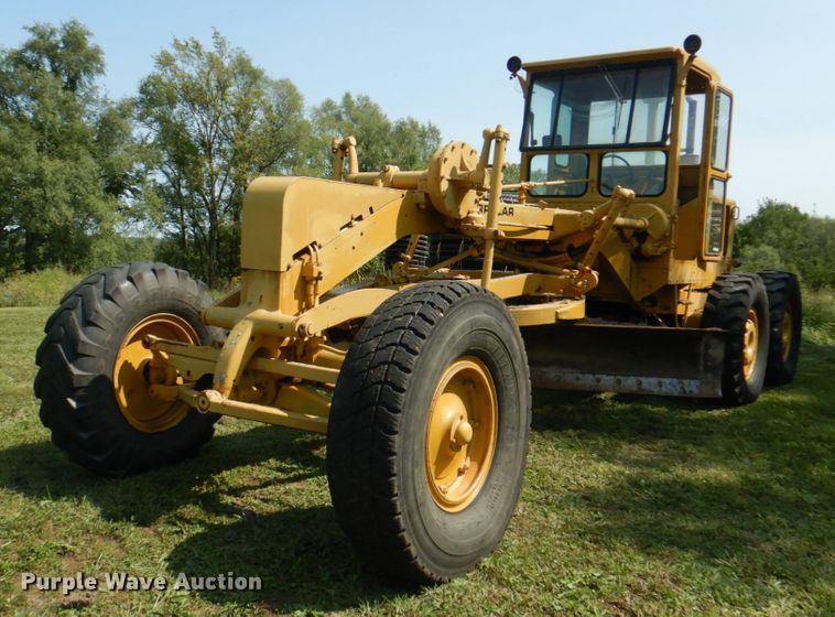 image for item KX9406 1963 Caterpillar 12E  rigid frame motor grader