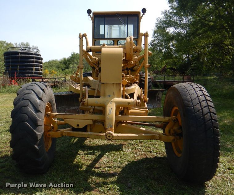 image for item KX9406 1963 Caterpillar 12E  rigid frame motor grader