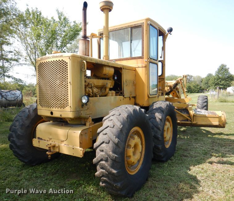 image for item KX9406 1963 Caterpillar 12E  rigid frame motor grader