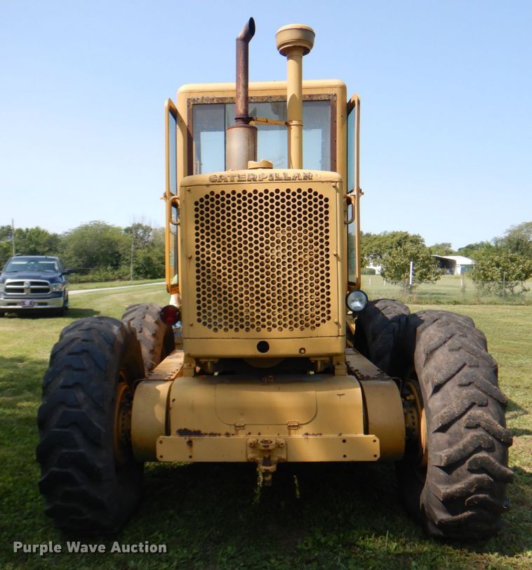 image for item KX9406 1963 Caterpillar 12E  rigid frame motor grader