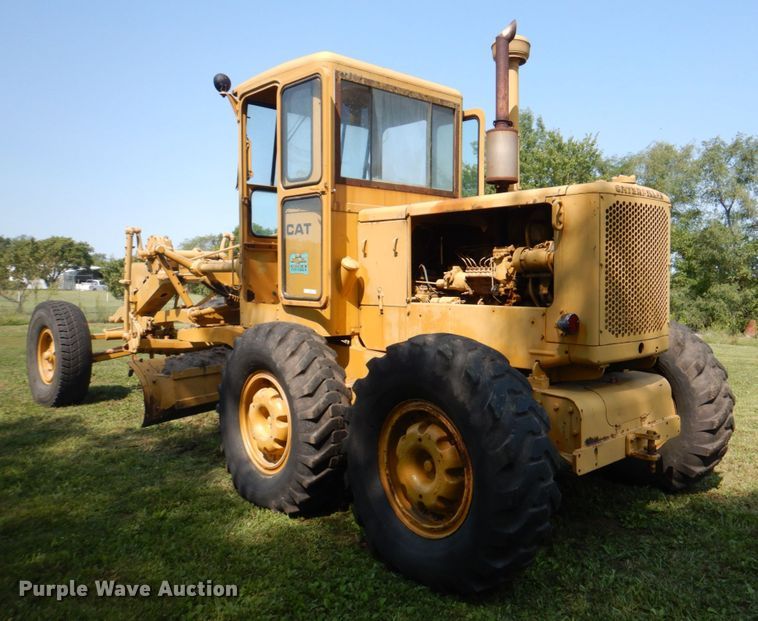image for item KX9406 1963 Caterpillar 12E  rigid frame motor grader