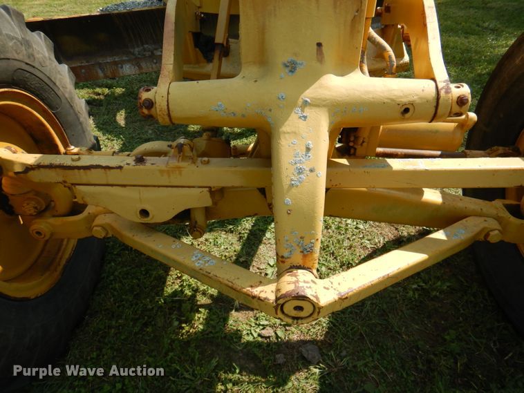 image for item KX9406 1963 Caterpillar 12E  rigid frame motor grader