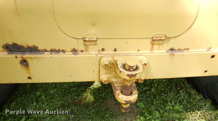 image for item KX9406 1963 Caterpillar 12E  rigid frame motor grader