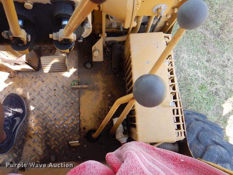 image for item KX9406 1963 Caterpillar 12E  rigid frame motor grader