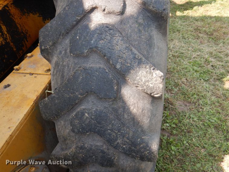 image for item KX9406 1963 Caterpillar 12E  rigid frame motor grader