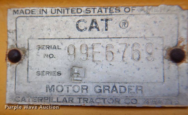 image for item KX9406 1963 Caterpillar 12E  rigid frame motor grader