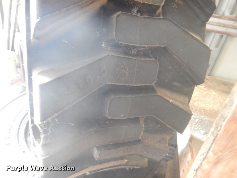 image for item KX9422 (4) Bobcat Bead Guard 12-16.5 tires