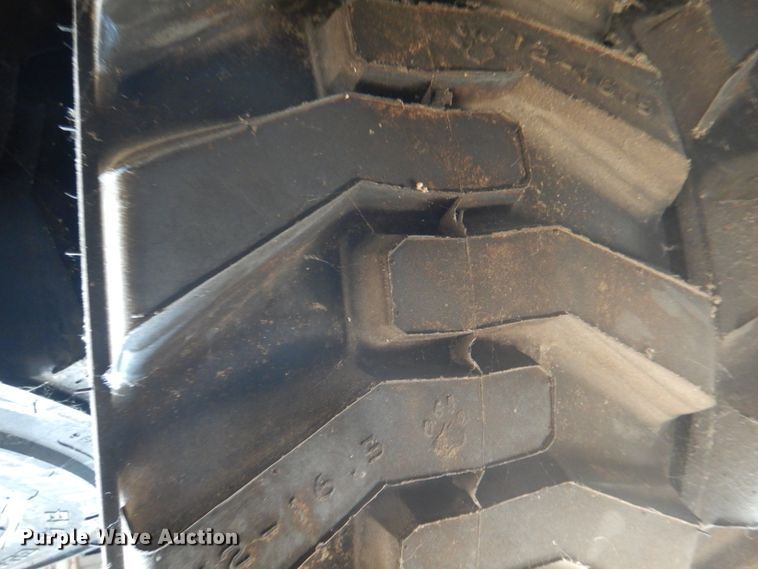 image for item KX9422 (4) Bobcat Bead Guard 12-16.5 tires