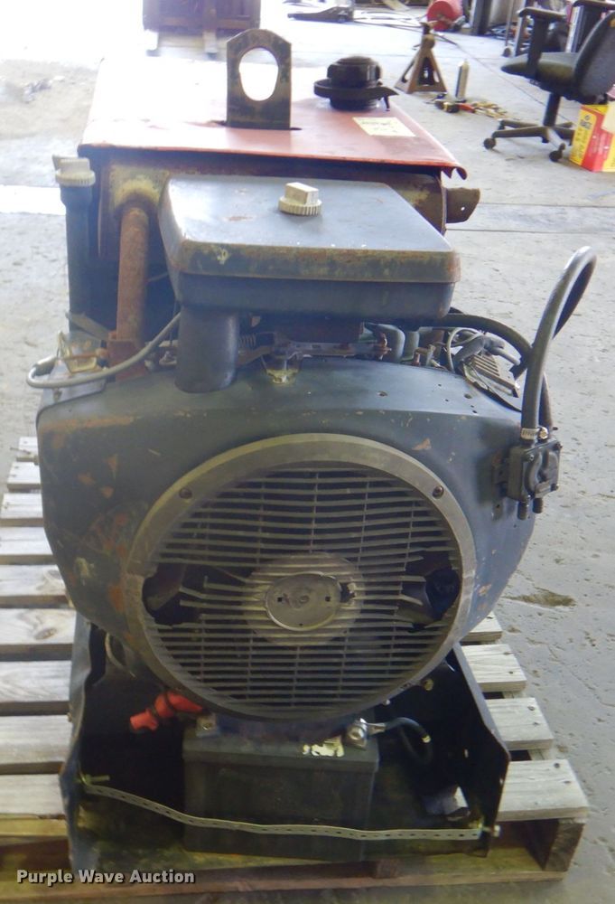 image for item KX9428 Lincoln Electric Ranger 8  welder/generator