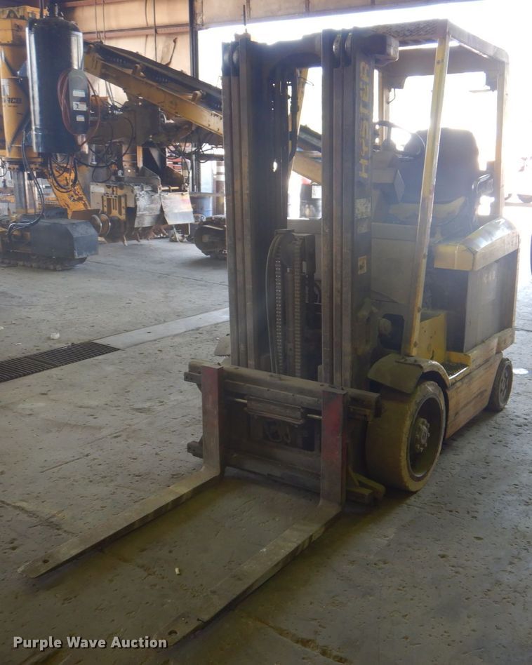 image for item KX9429 Hyster E45XM-27  forklift