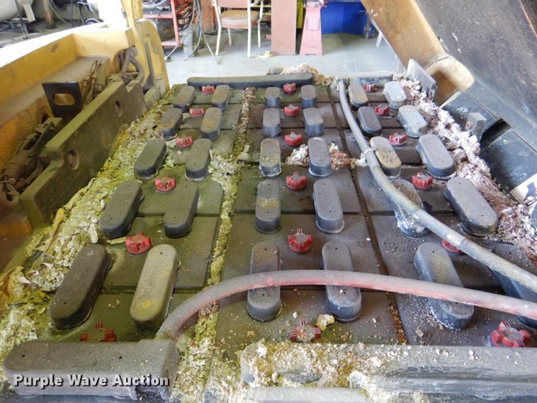 image for item KX9429 Hyster E45XM-27  forklift