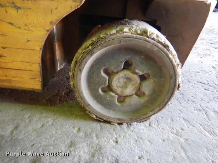 image for item KX9429 Hyster E45XM-27  forklift