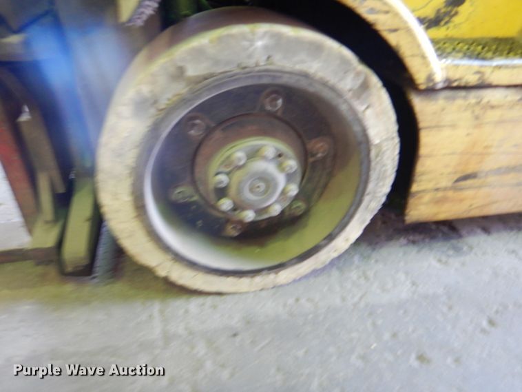 image for item KX9429 Hyster E45XM-27  forklift