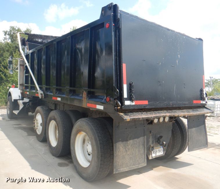 image for item KX9641 2005 Kenworth T800  dump truck