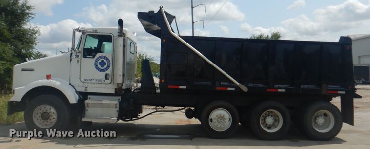 image for item KX9641 2005 Kenworth T800  dump truck