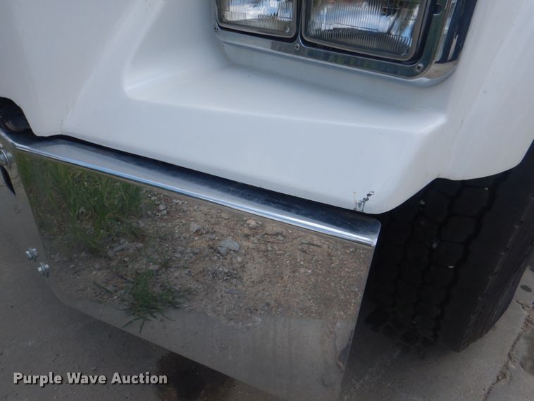 image for item KX9641 2005 Kenworth T800  dump truck